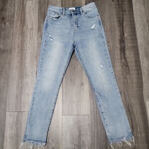 Pistola Distressed Skinny Jeans